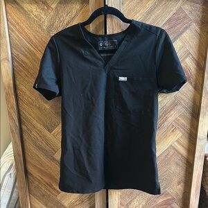 FIGS scrub top